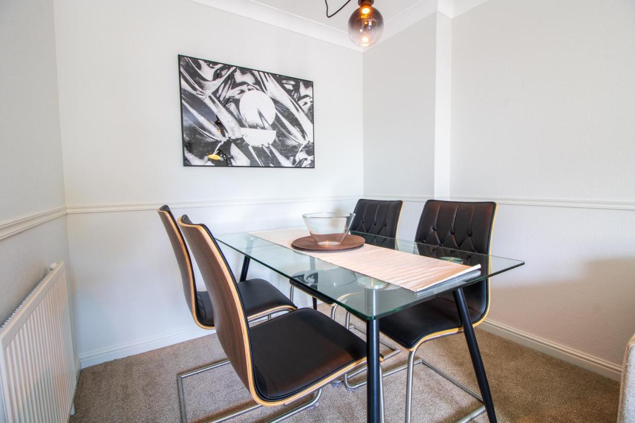 Laurels- 3-Beds, Parking, Short Walk To Beach Torquay Bagian luar foto